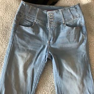 Fashion nova light wash skinny jeans.